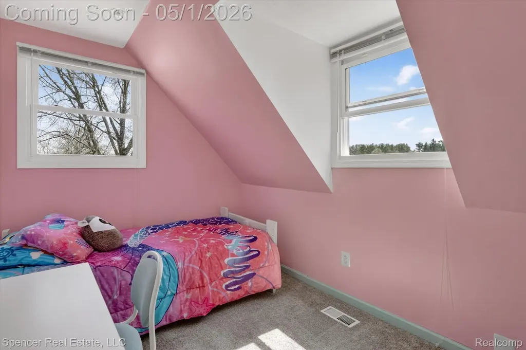 604 Gaffney Highland Charter Township MI 48356