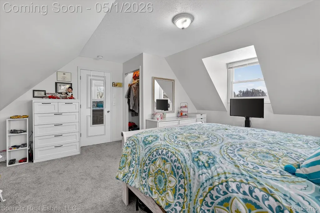 604 Gaffney Highland Charter Township MI 48356