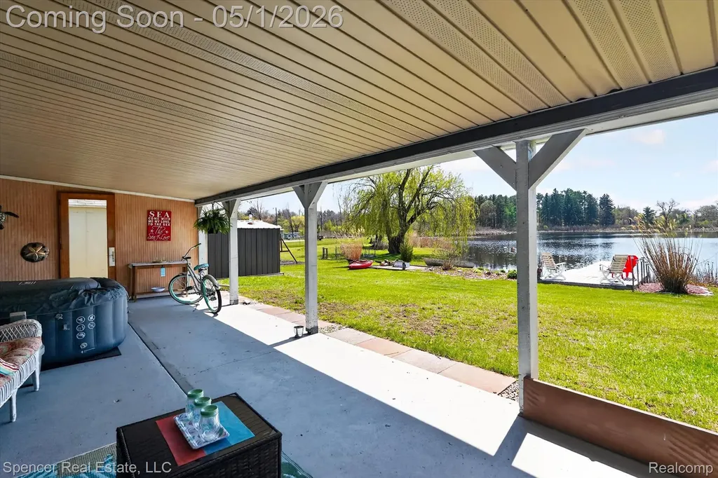 604 Gaffney Highland Charter Township MI 48356