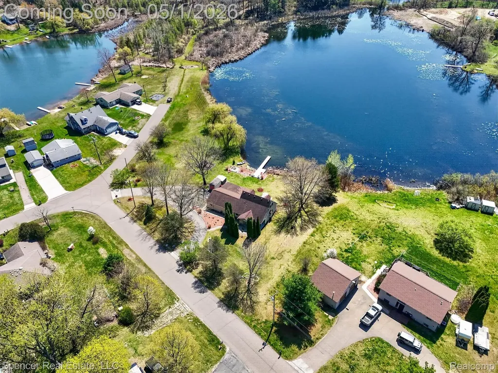 604 Gaffney Highland Charter Township MI 48356