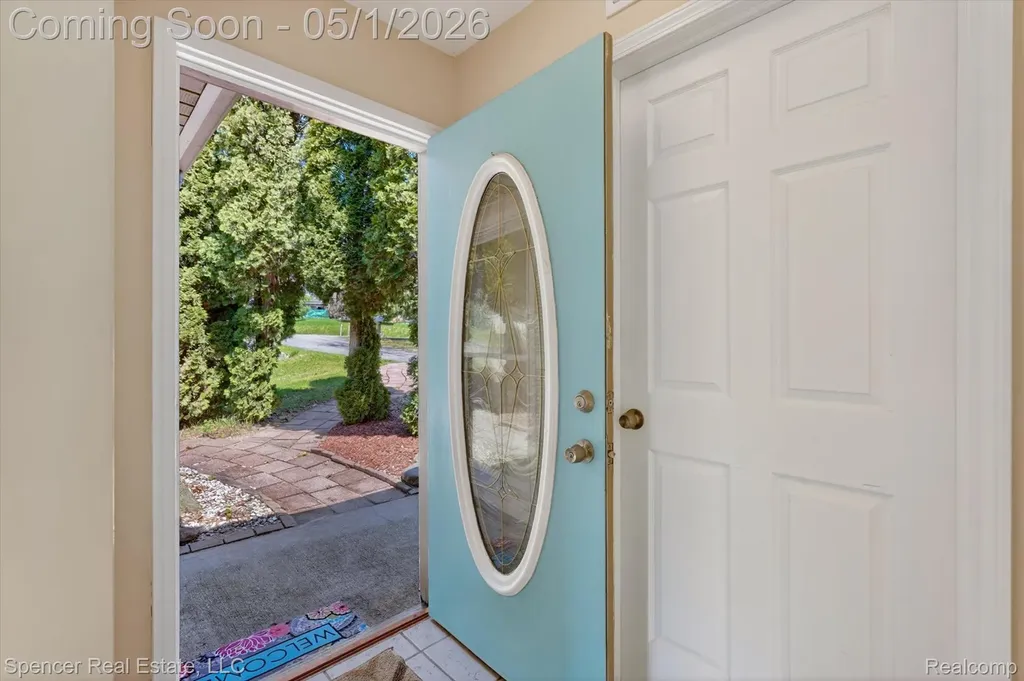 604 Gaffney Highland Charter Township MI 48356