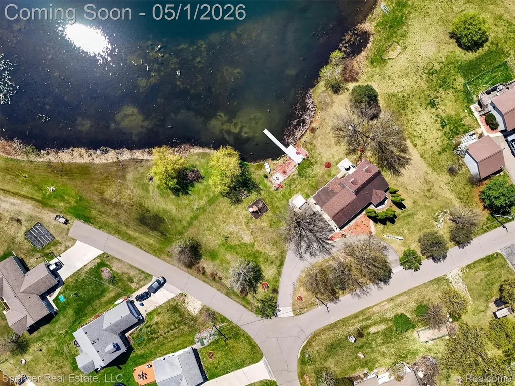 604 Gaffney Highland Charter Township MI 48356