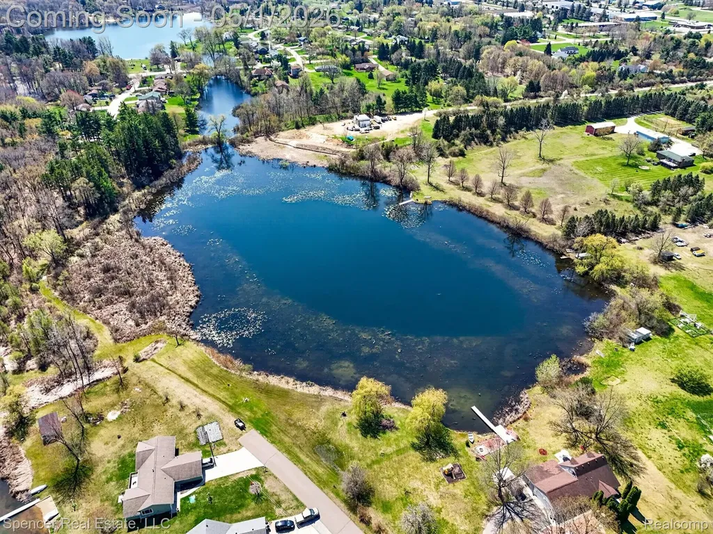 604 Gaffney Highland Charter Township MI 48356