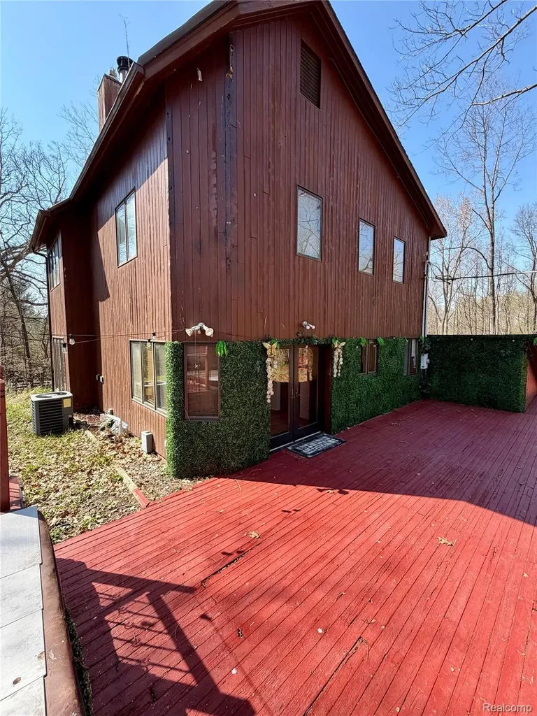 10655 Beardslee Road Perry Township MI 48872