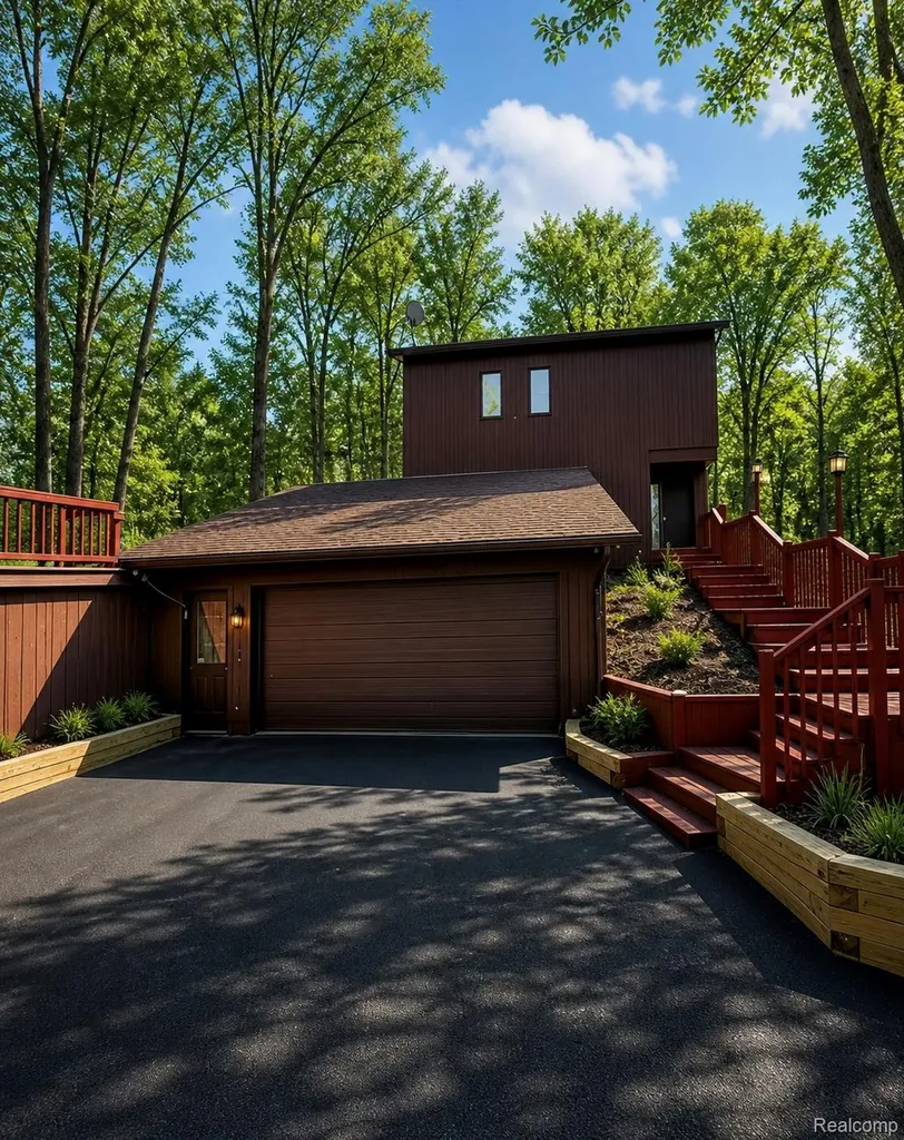 10655 Beardslee Road Perry Township MI 48872