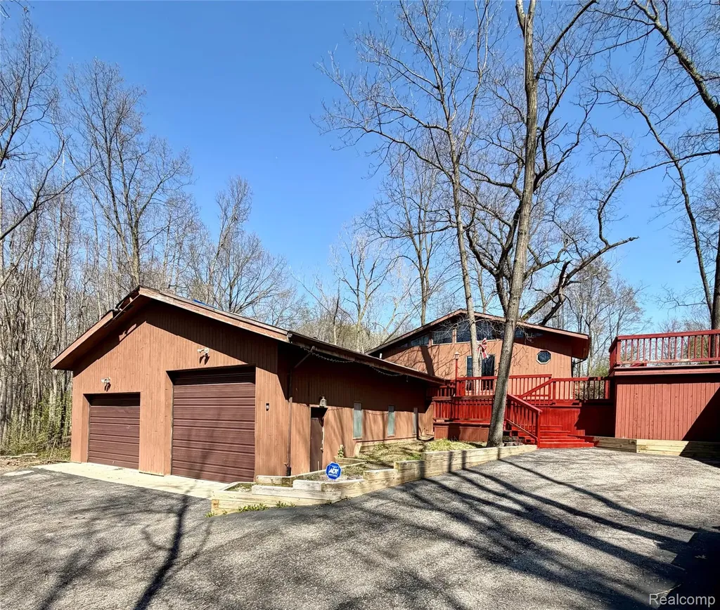 10655 Beardslee Road Perry Township MI 48872