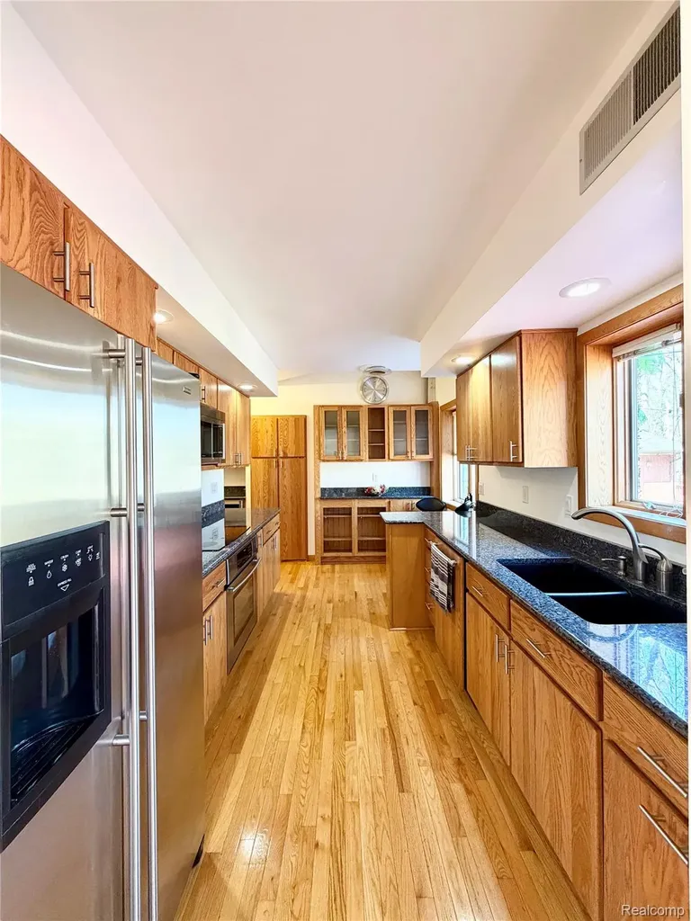 10655 Beardslee Road Perry Township MI 48872