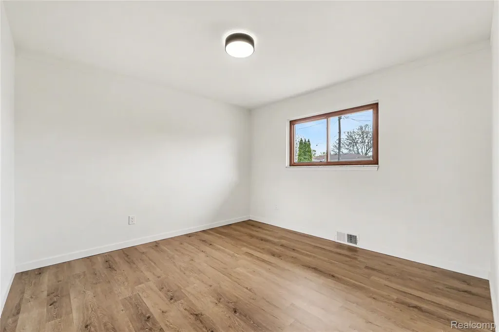 36299 Gregory Drive Sterling Heights City MI 48312
