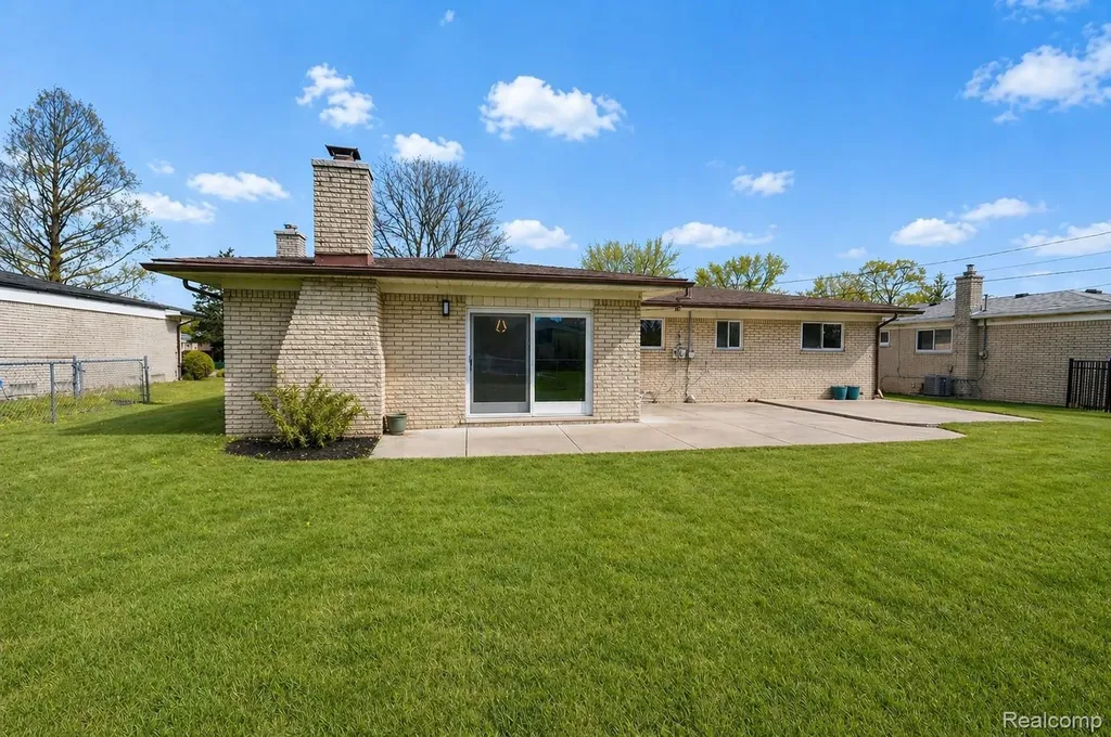 36299 Gregory Drive Sterling Heights City MI 48312
