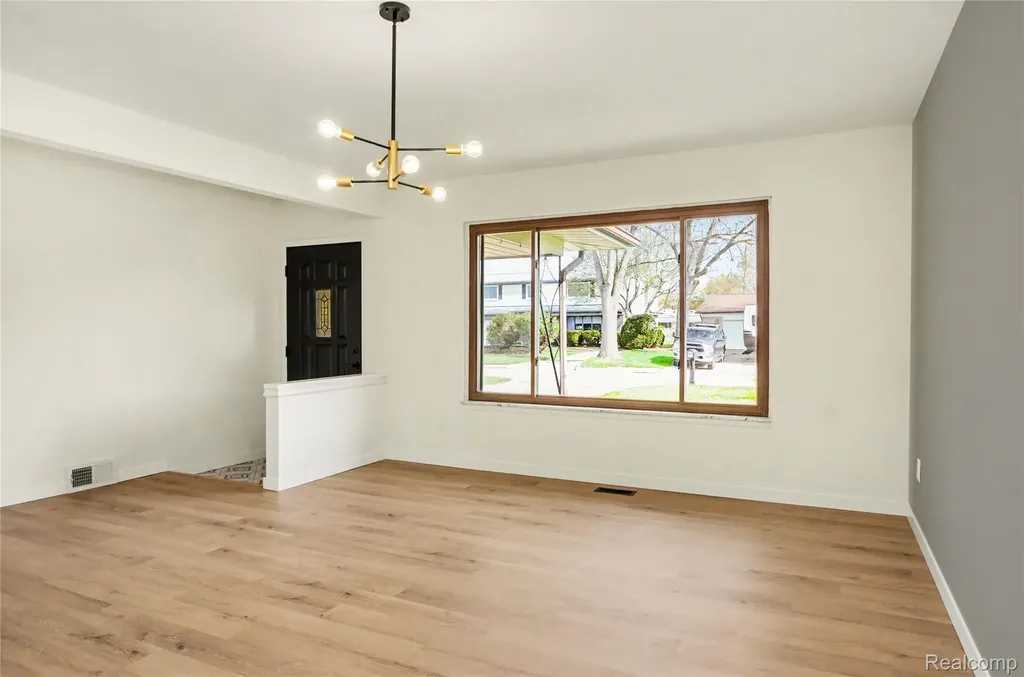 36299 Gregory Drive Sterling Heights City MI 48312