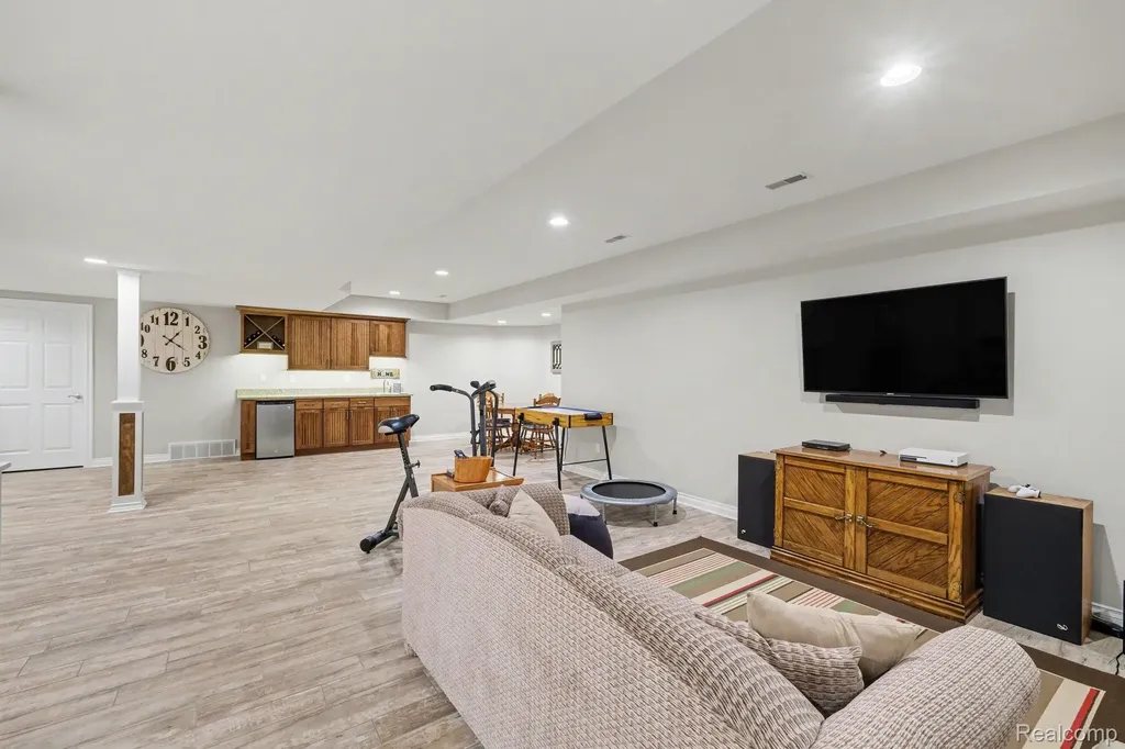 1720 N Lake Pleasant Road Arcadia Township MI 48412