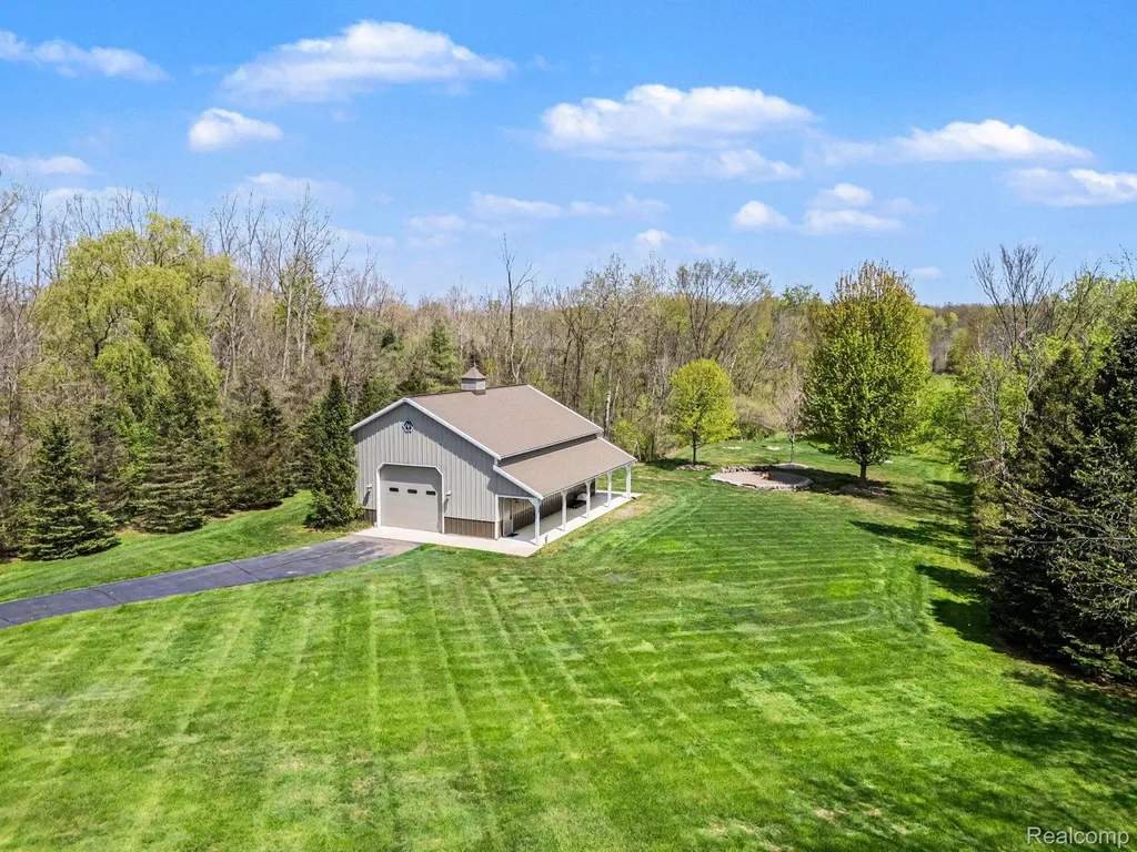 1720 N Lake Pleasant Road Arcadia Township MI 48412