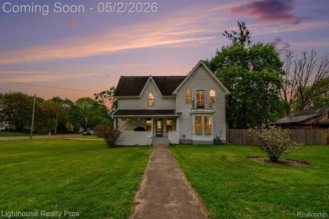 405 W Jefferson Street Grand Ledge City MI 48837