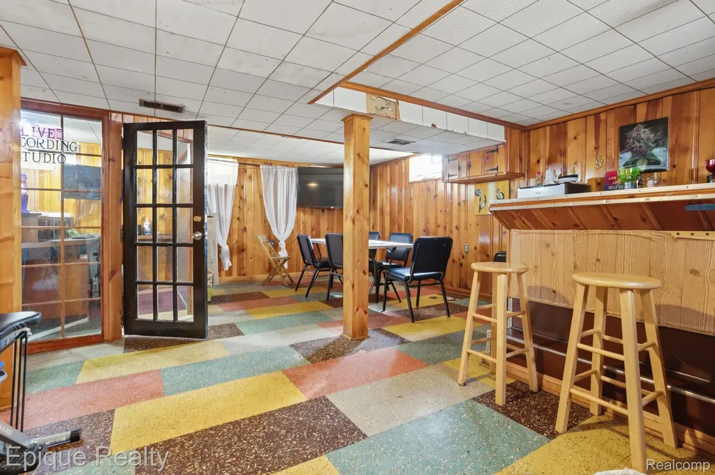 15300 Collingham Drive Detroit City MI 48205