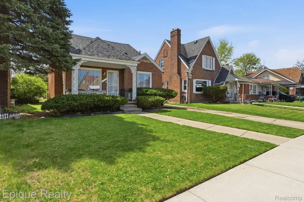 15300 Collingham Drive Detroit City MI 48205
