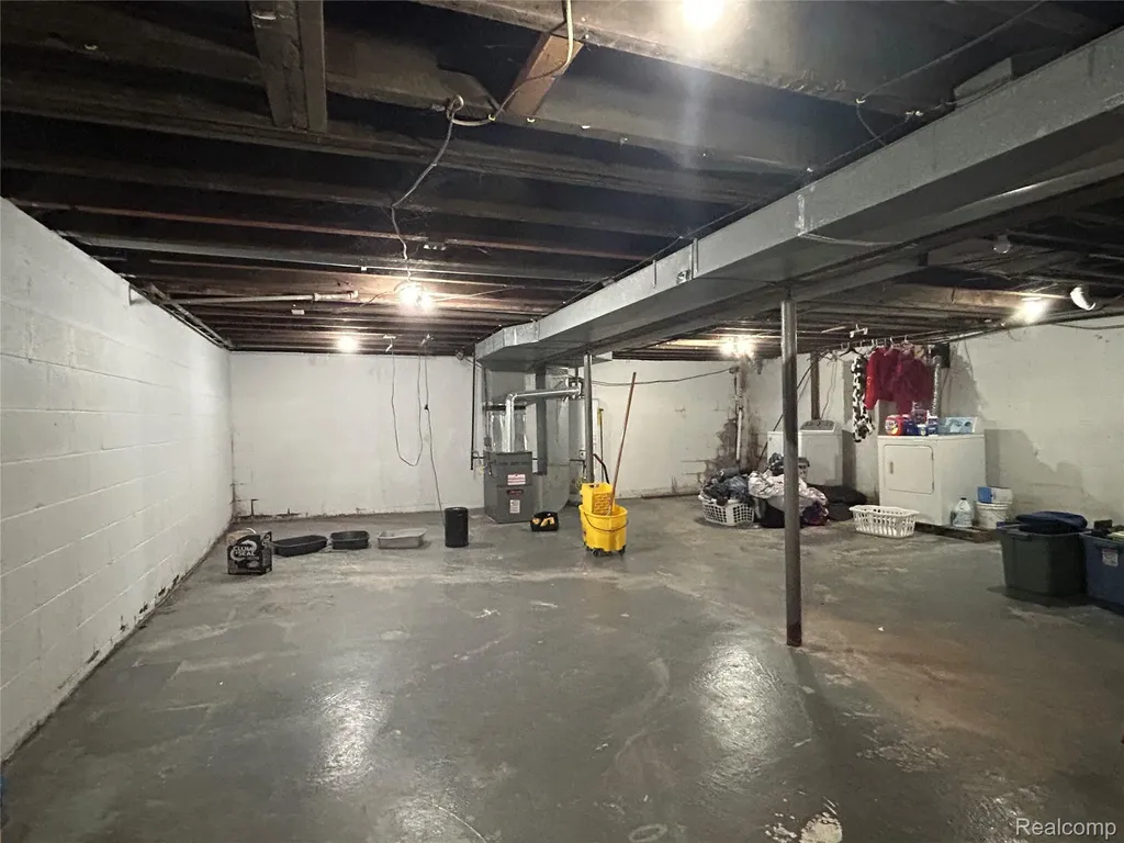 16401 Almont Road Berlin Township MI 48002