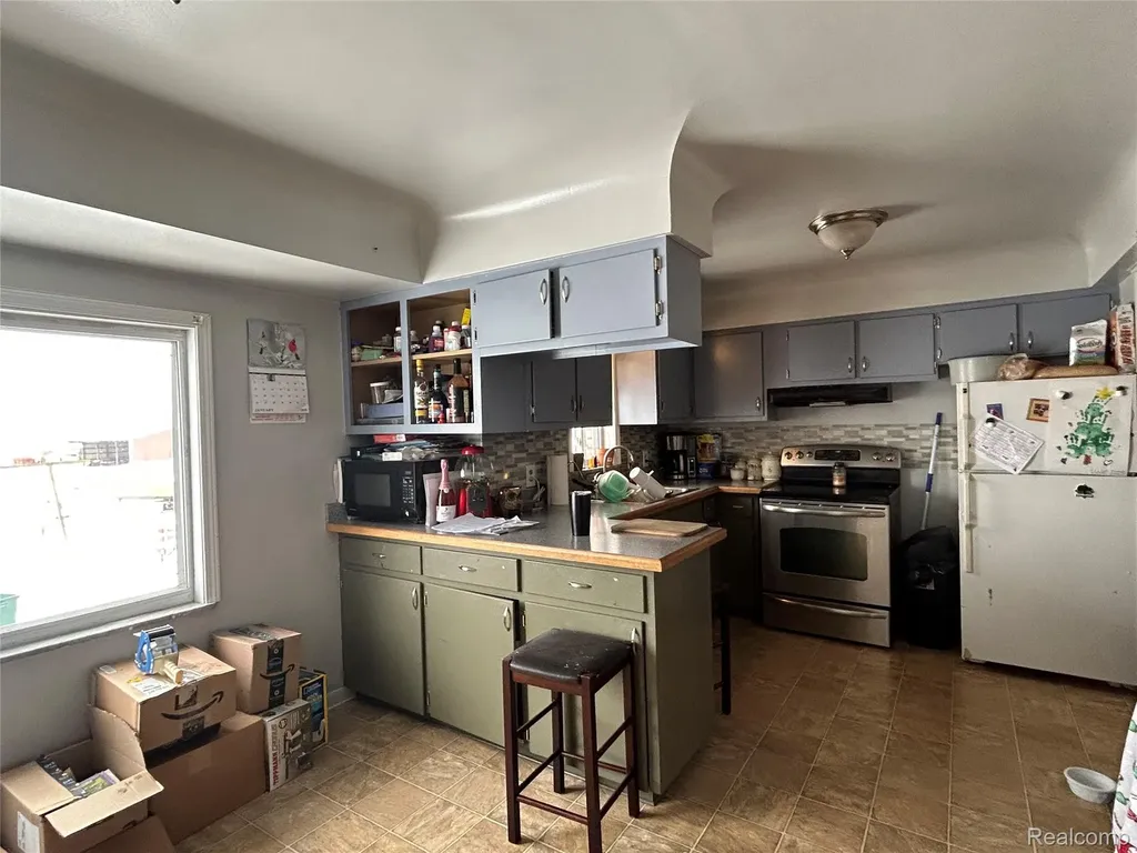 16401 Almont Road Berlin Township MI 48002