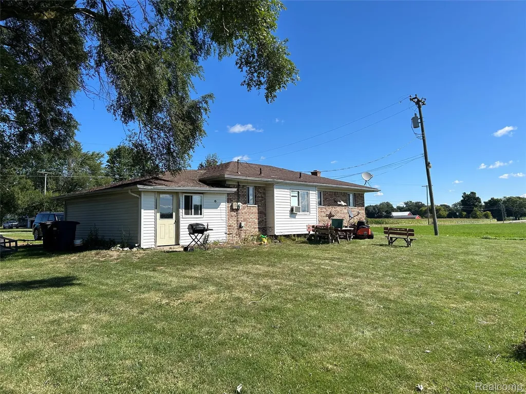 16401 Almont Road Berlin Township MI 48002
