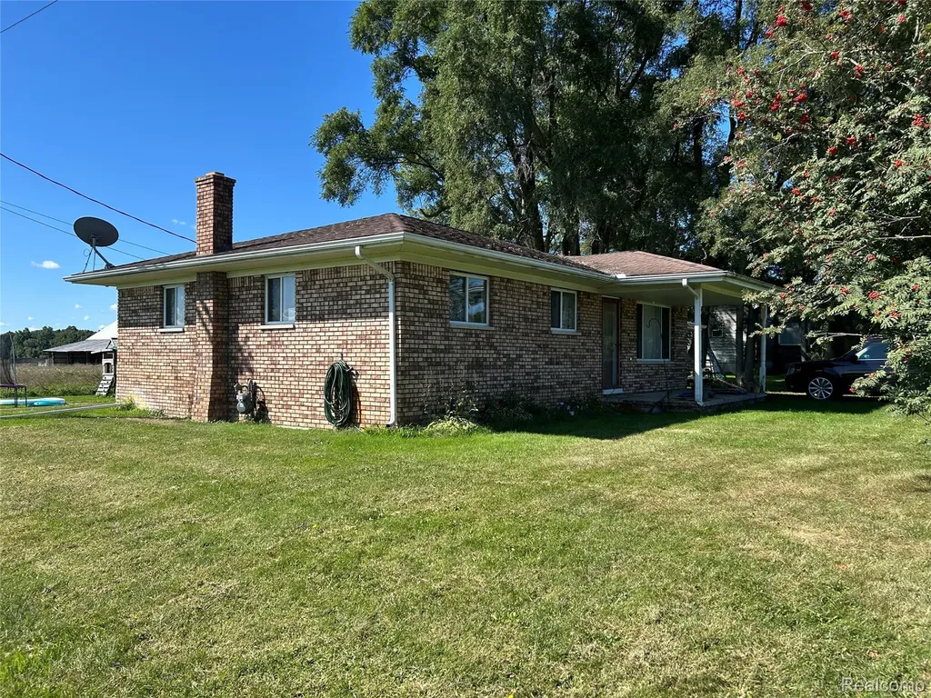 16401 Almont Road Berlin Township MI 48002