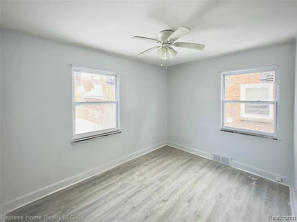 8125 Bliss Street Detroit City MI 48234