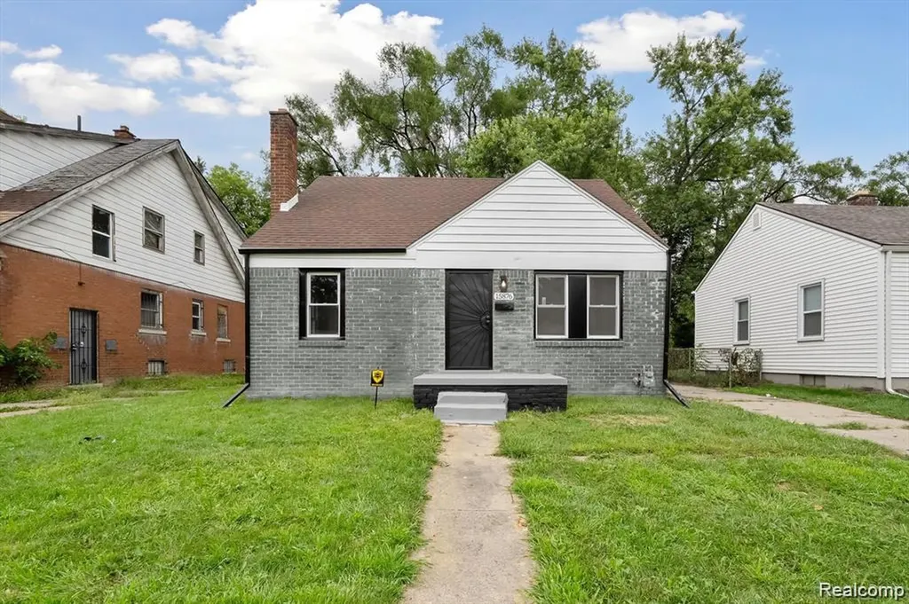 15876 Burt Road Detroit City MI 48223