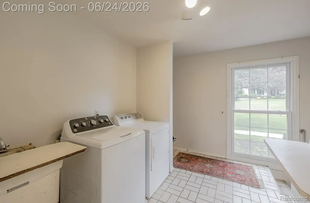 710 Basswood Drive Rochester Hills City MI 48309
