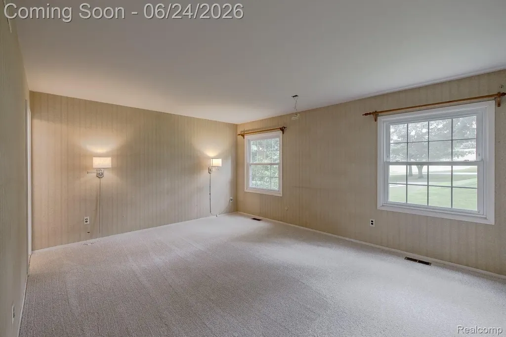 710 Basswood Drive Rochester Hills City MI 48309