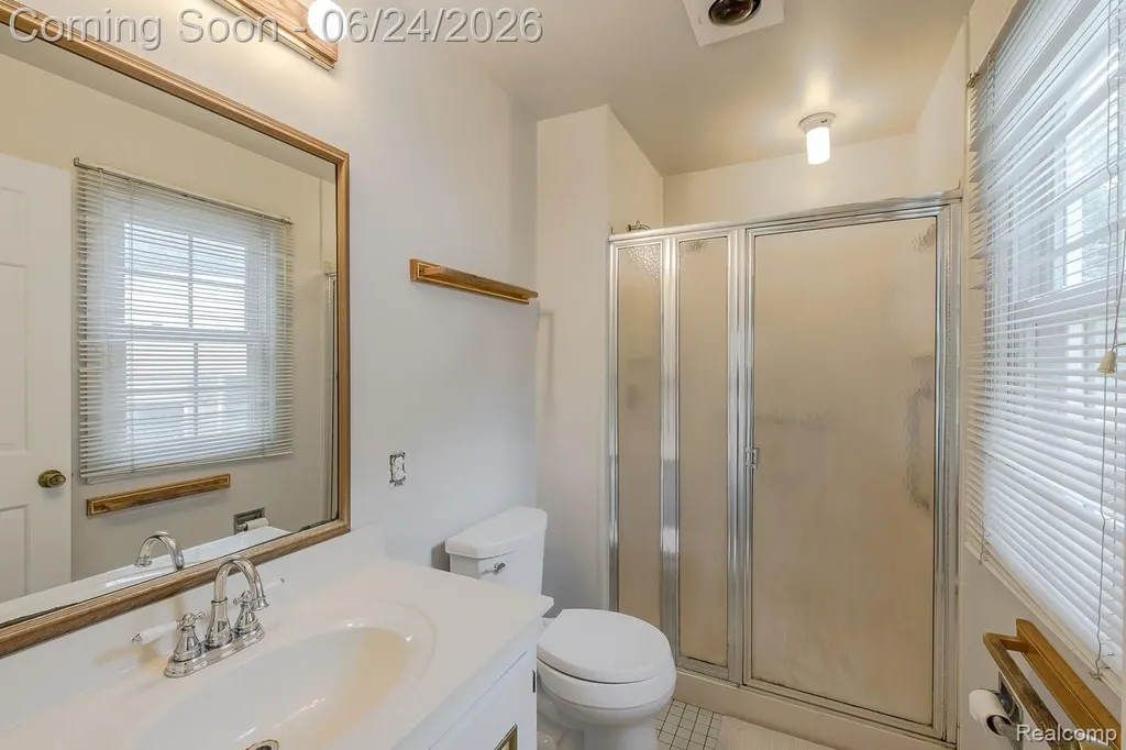 710 Basswood Drive Rochester Hills City MI 48309