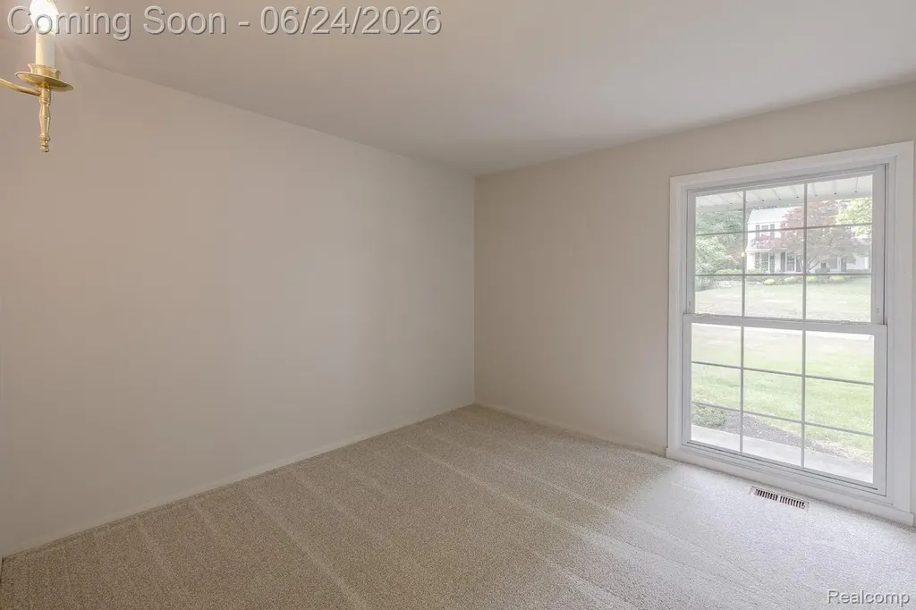 710 Basswood Drive Rochester Hills City MI 48309