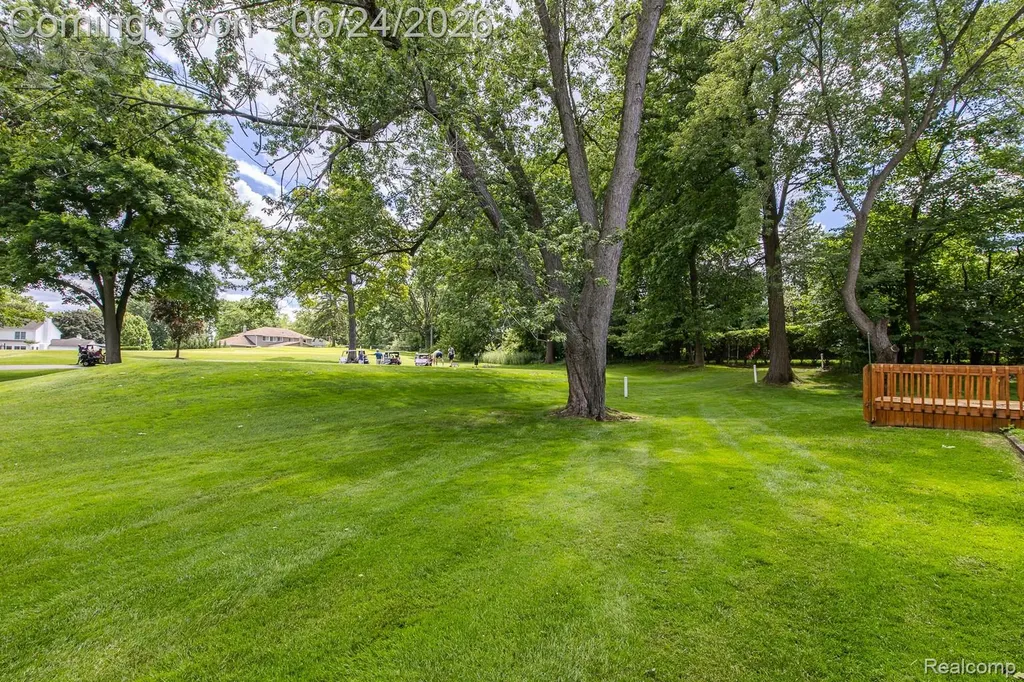 710 Basswood Drive Rochester Hills City MI 48309