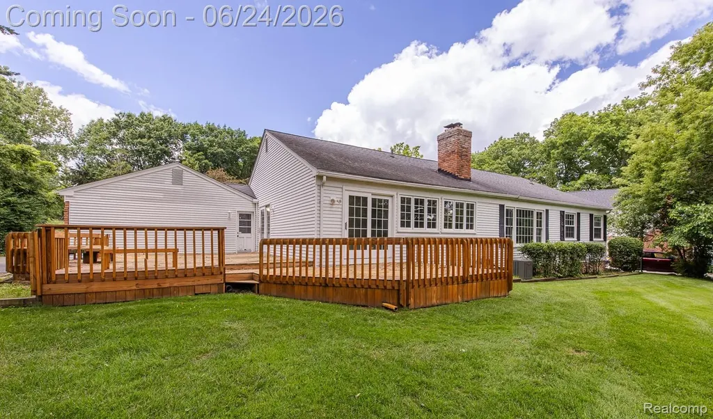 710 Basswood Drive Rochester Hills City MI 48309