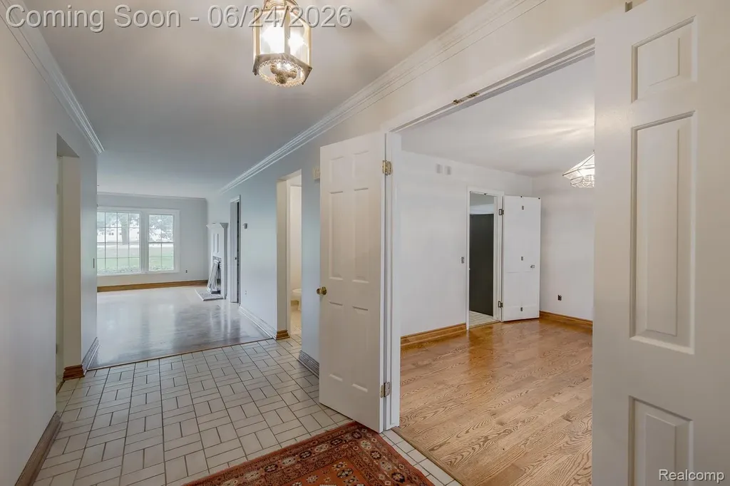 710 Basswood Drive Rochester Hills City MI 48309
