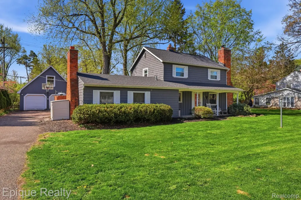 7441 Honeysuckle Road West Bloomfield Charter Township MI 48324