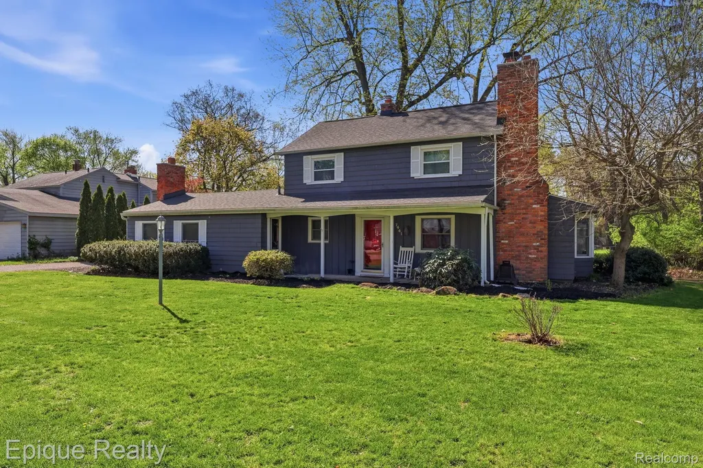7441 Honeysuckle Road West Bloomfield Charter Township MI 48324