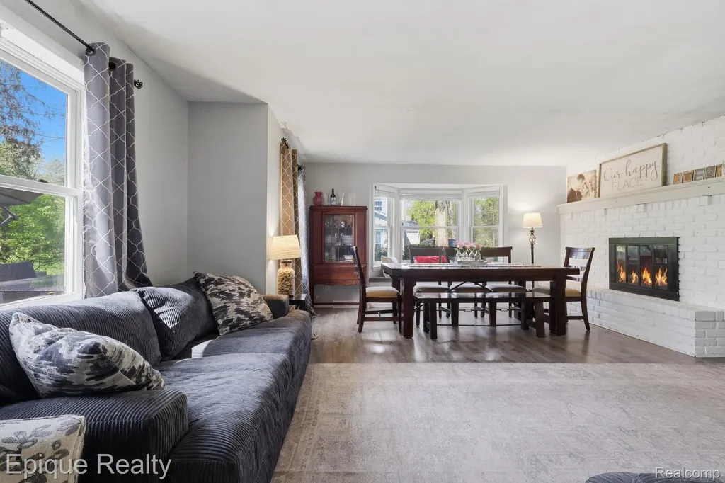 7441 Honeysuckle Road West Bloomfield Charter Township MI 48324