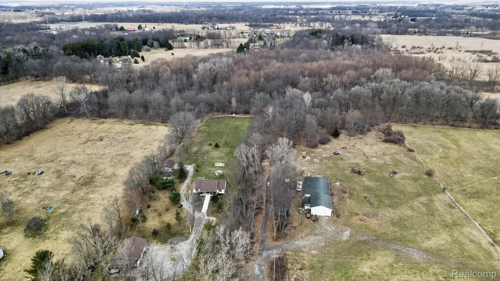 5516 W Lowe Road Howell Township MI 48836