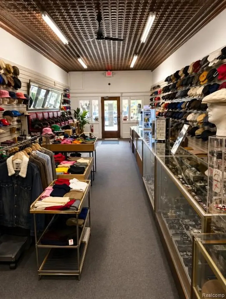 424 S Saginaw Street Flint City MI 48502