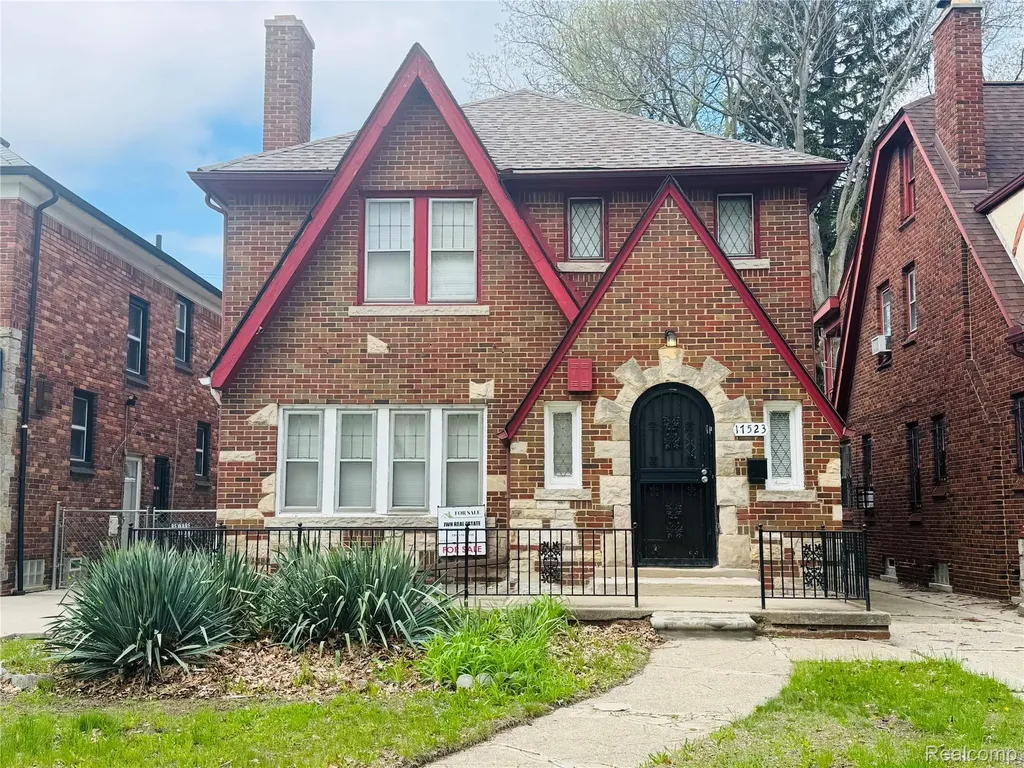17523 Santa Barbara Drive Detroit City MI 48221