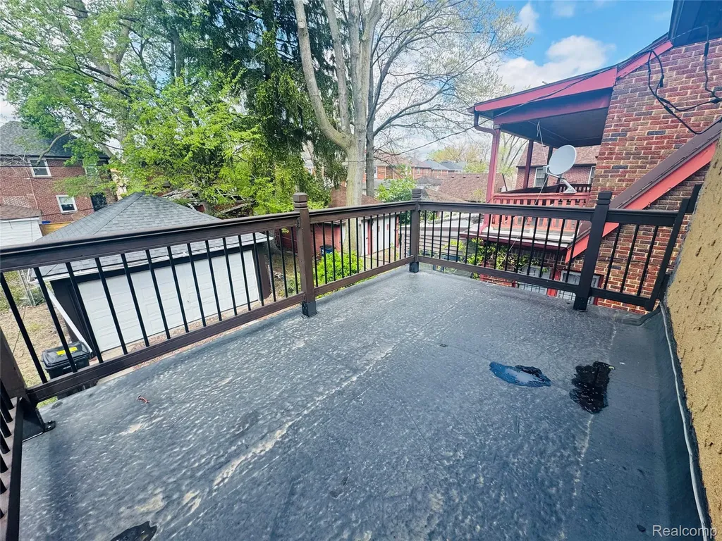 17523 Santa Barbara Drive Detroit City MI 48221