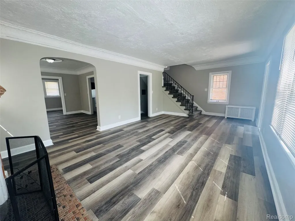 17523 Santa Barbara Drive Detroit City MI 48221