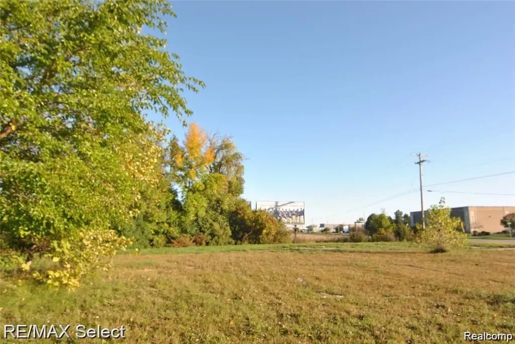 6483 Bay Kochville Township MI 48604
