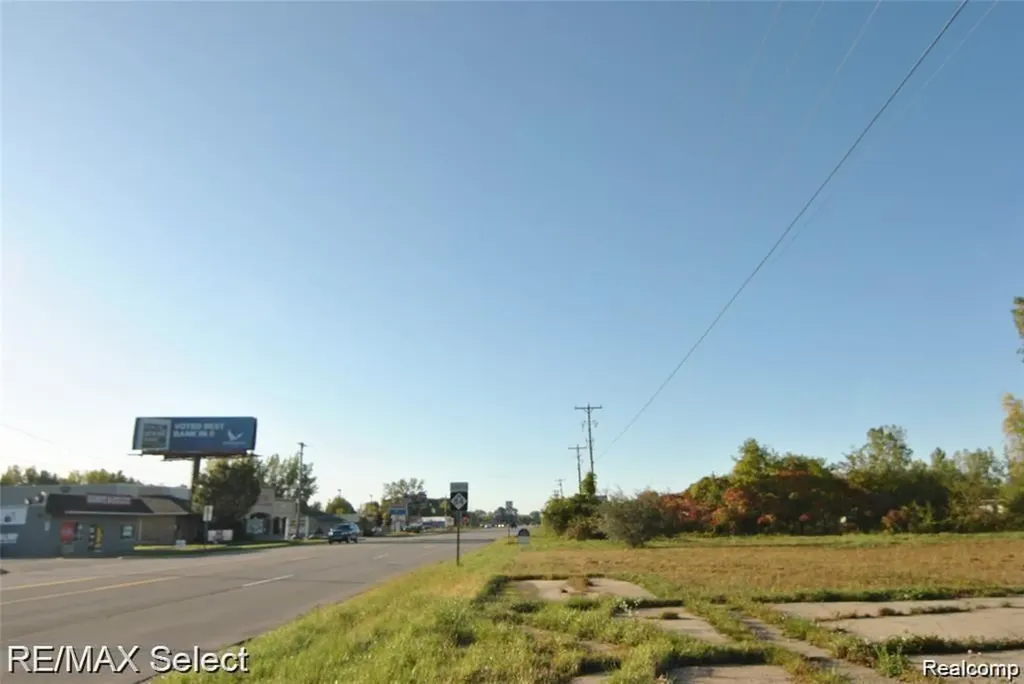 6483 Bay Kochville Township MI 48604