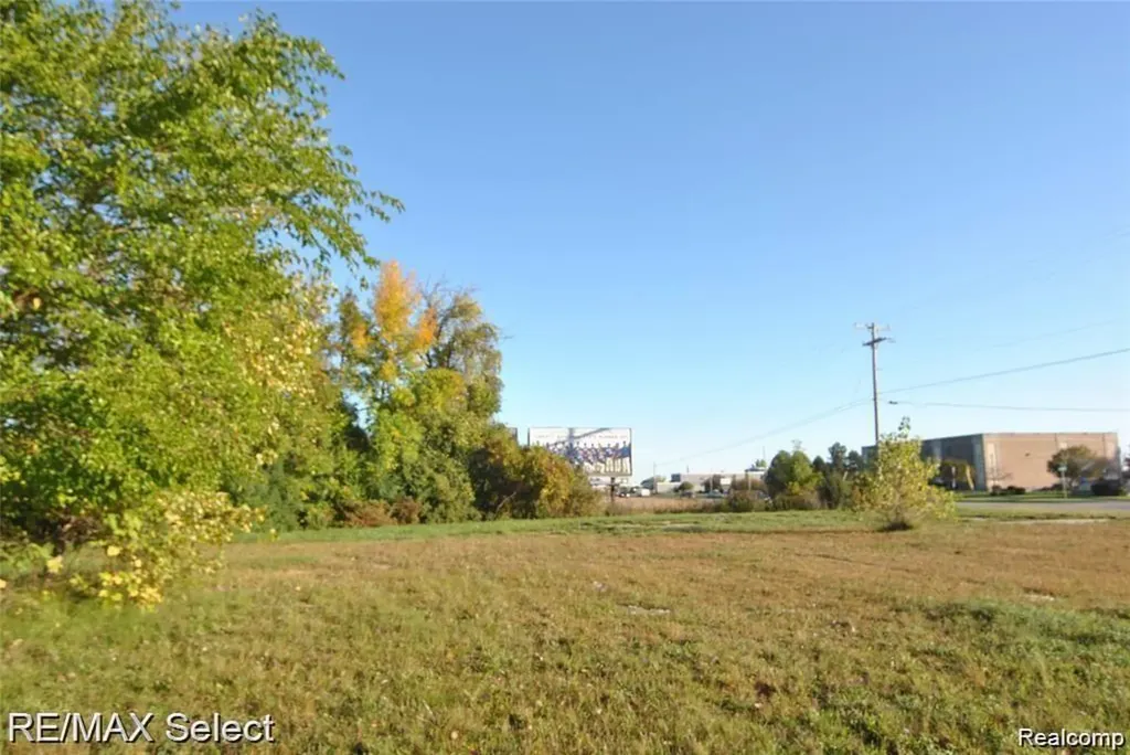 6483 Bay Kochville Township MI 48604
