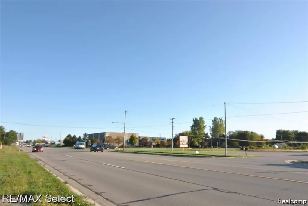 6483 Bay Kochville Township MI 48604