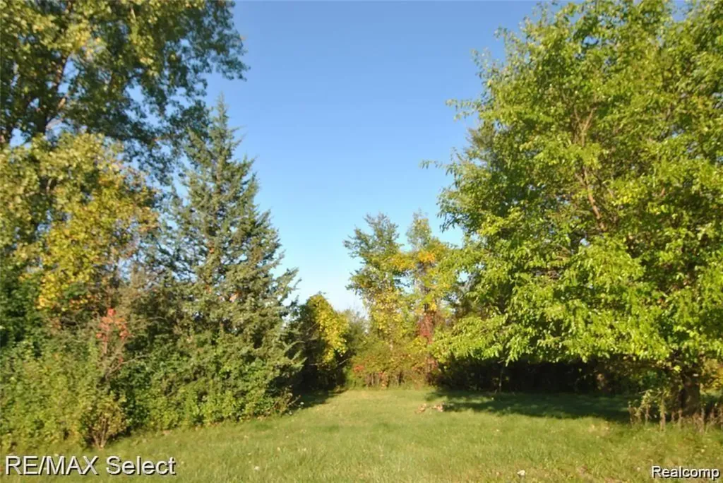 6483 Bay Kochville Township MI 48604