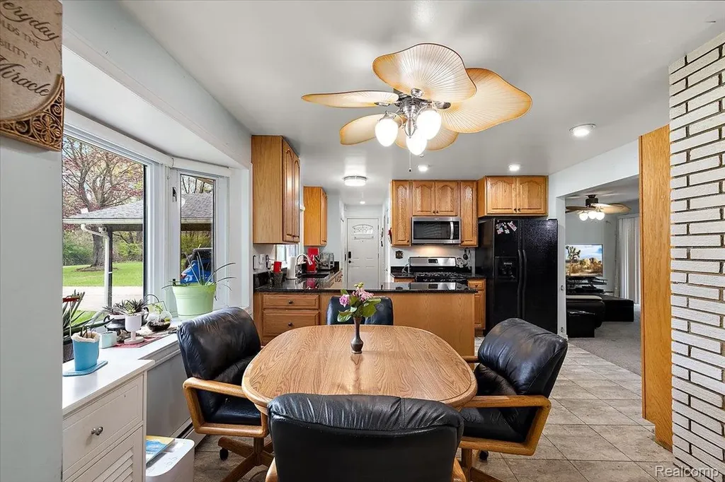 865 N Lapeer Road Orion Charter Township MI 48362