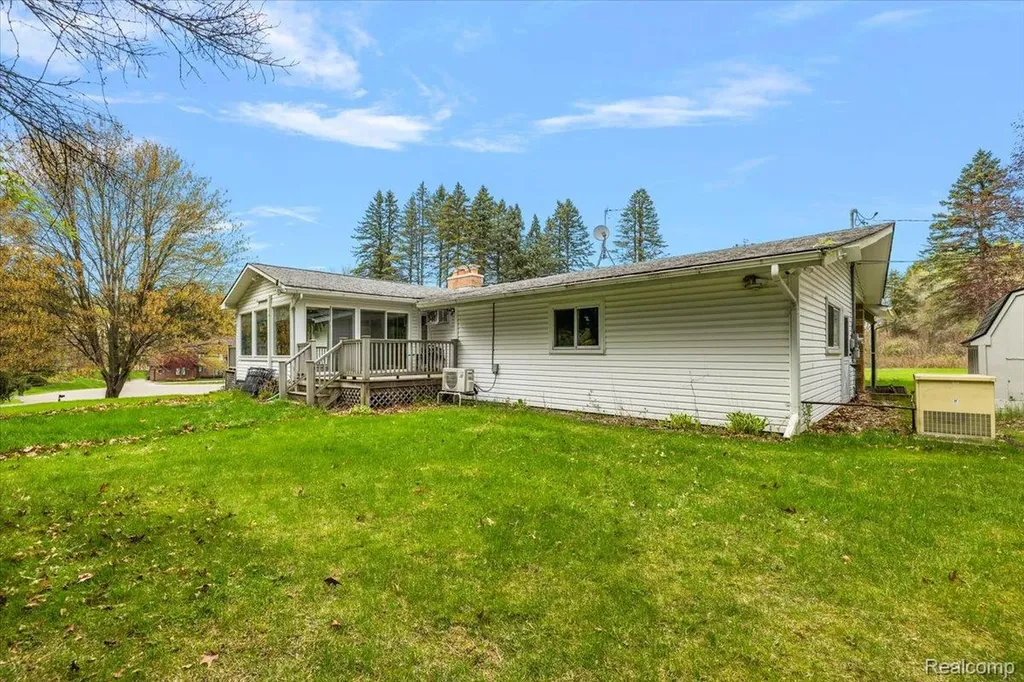 865 N Lapeer Road Orion Charter Township MI 48362
