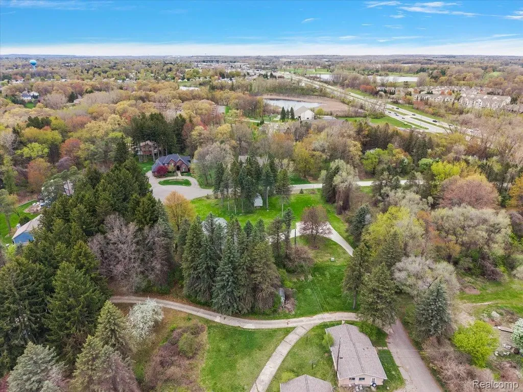 865 N Lapeer Road Orion Charter Township MI 48362