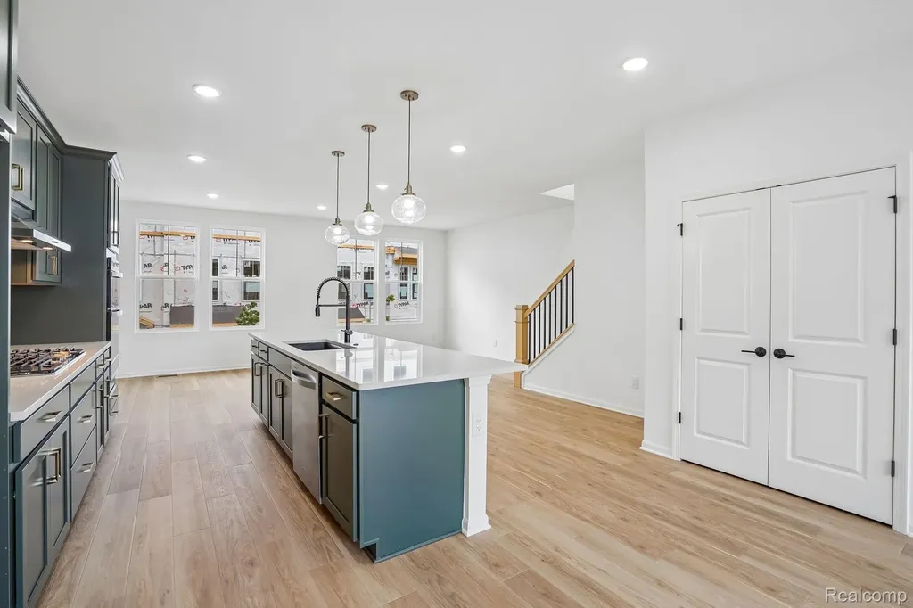 25429 Orwell Street Novi City MI 48375