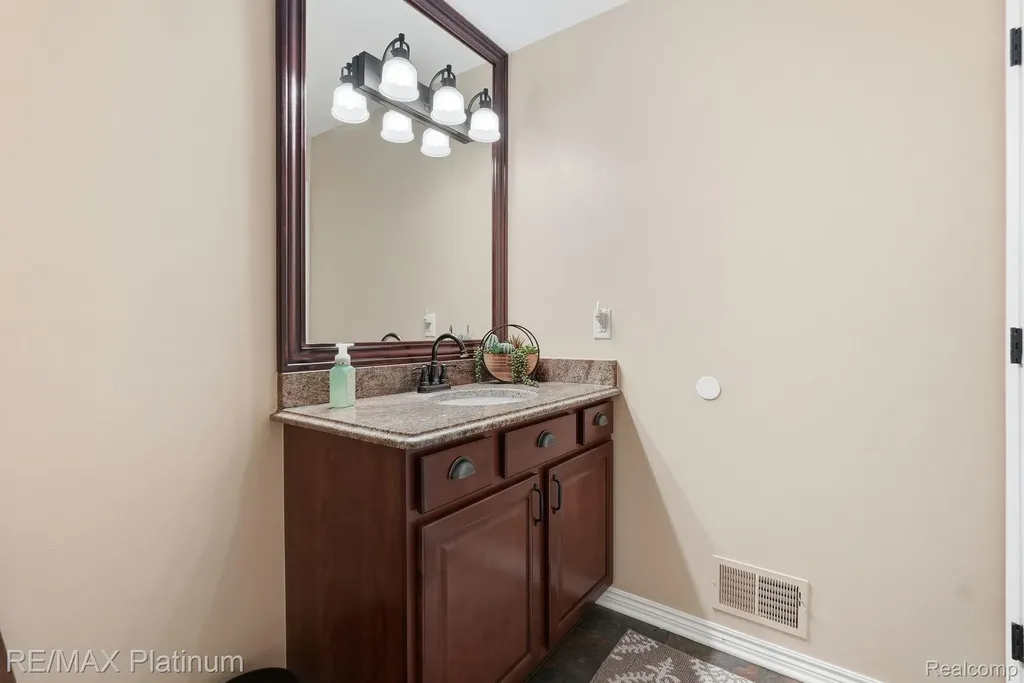 9167 Rotondo Drive Hartland Township MI 48855